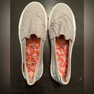Blowfish Women's Light Gray Canvas Sneakers
